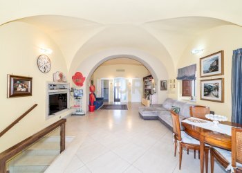 DSC02755.jpg - Villa Via Scalilla 42, Catania - foto 12