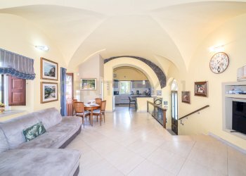 DSC02756.jpg - Villa Via Scalilla 42, Catania - foto 13