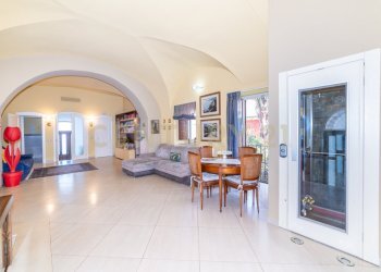 DSC02757.jpg - Villa Via Scalilla 42, Catania - foto 14