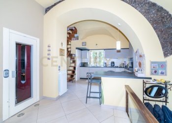 DSC02758.jpg - Villa Via Scalilla 42, Catania - foto 15