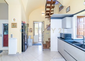 DSC02762.jpg - Villa Via Scalilla 42, Catania - foto 17