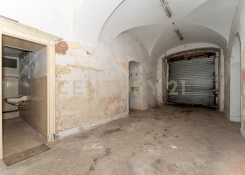 Bottega Manganelli (15).jpg - Locale Commerciale Piazza Manganelli 15, Catania - foto 9