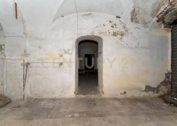 Bottega Manganelli (22).jpg - Locale Commerciale Piazza Manganelli 15, Catania - foto 17