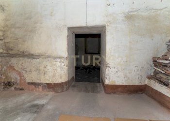 Bottega Manganelli (26).jpg - Locale Commerciale Piazza Manganelli 15, Catania - foto 21