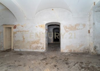 Bottega Manganelli (18).jpg - Locale Commerciale Piazza Manganelli 15, Catania - foto 24