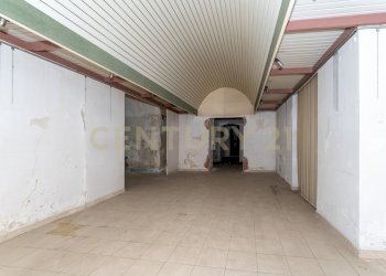 Bottega Manganelli (11).jpg - Locale Commerciale Piazza Manganelli 15, Catania - foto 26