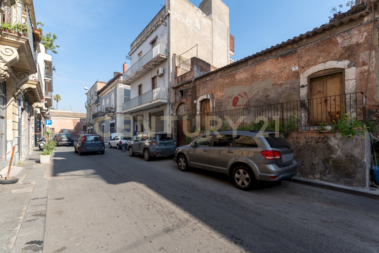 Via Ittar 24 (1).jpg - Villa Via Ittar 24, Catania - foto 1