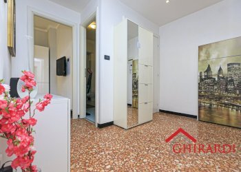 1.6 INGRESSO.jpg - Appartamento Via Jacopo Bonfadio 10, Genova (zona Sestri Ponente) - foto 7