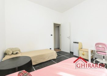 4.3 CAMERA 2.jpg - Appartamento Via Jacopo Bonfadio 10, Genova (zona Sestri Ponente) - foto 23