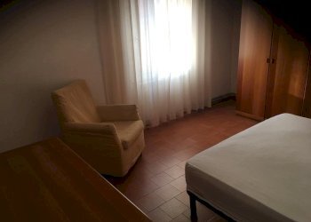 fcb83521-31ed-4b5e-86db-35dfe598de0f.jpg - Three-room apartment Aulla - photo 8