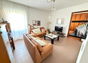 f0051c86-4a0c-464f-a342-63bd2f400a98.jpg - Trilocale Aulla - foto 2