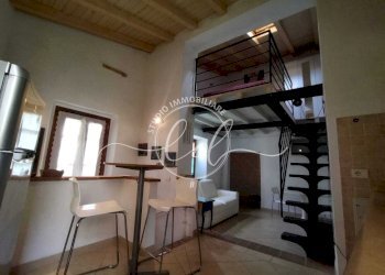 PHOTO-2026-03-05-16-22-28 2.jpg - Porzione di casa Camaiore - foto 8