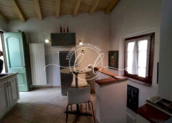 PHOTO-2026-03-05-16-22-26 3.jpg - Porzione di casa Camaiore - foto 10