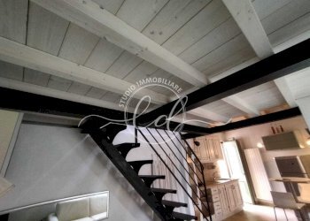 PHOTO-2026-03-05-16-22-26 5.jpg - Porzione di casa Camaiore - foto 15