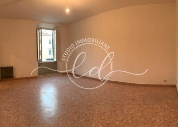 PHOTO-2026-03-05-19-37-50 6.jpg - Appartamento Carrara - foto 21