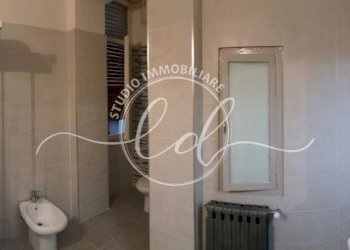 PHOTO-2026-03-05-19-37-48 5.jpg - Appartamento Carrara - foto 23