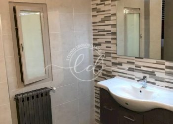 PHOTO-2026-03-05-19-37-48 2.jpg - Appartamento Carrara - foto 27