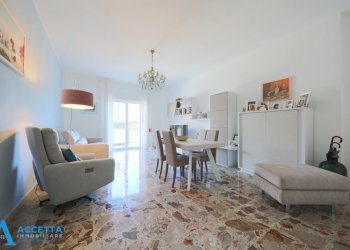 salone - Trilocale Via Istria 30, Taranto - foto 4