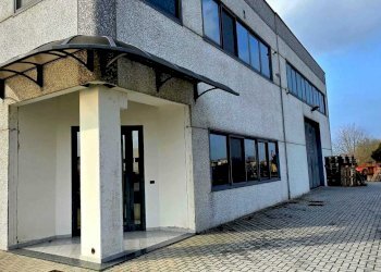 WhatsApp Image 2026-03-04 at 08.47.50 (8).jpeg - Capannone Via Galileo Galilei 14, Sissa Trecasali - foto 12