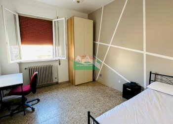 PHOTO-2024-07-29-18-25-02.jpg - Portion of a house via po, Ravenna - photo 7