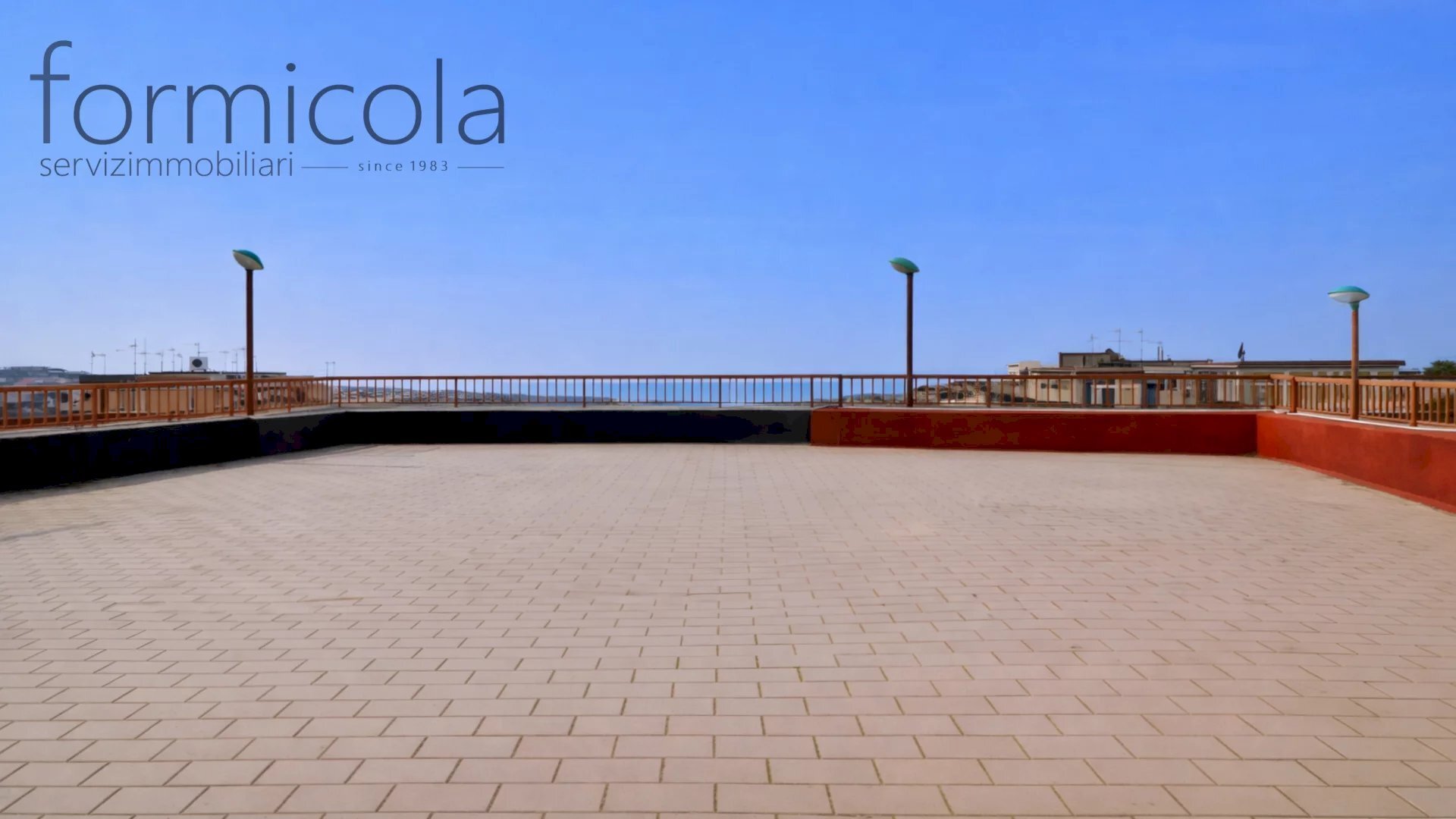 Apartment Portici - photo 1