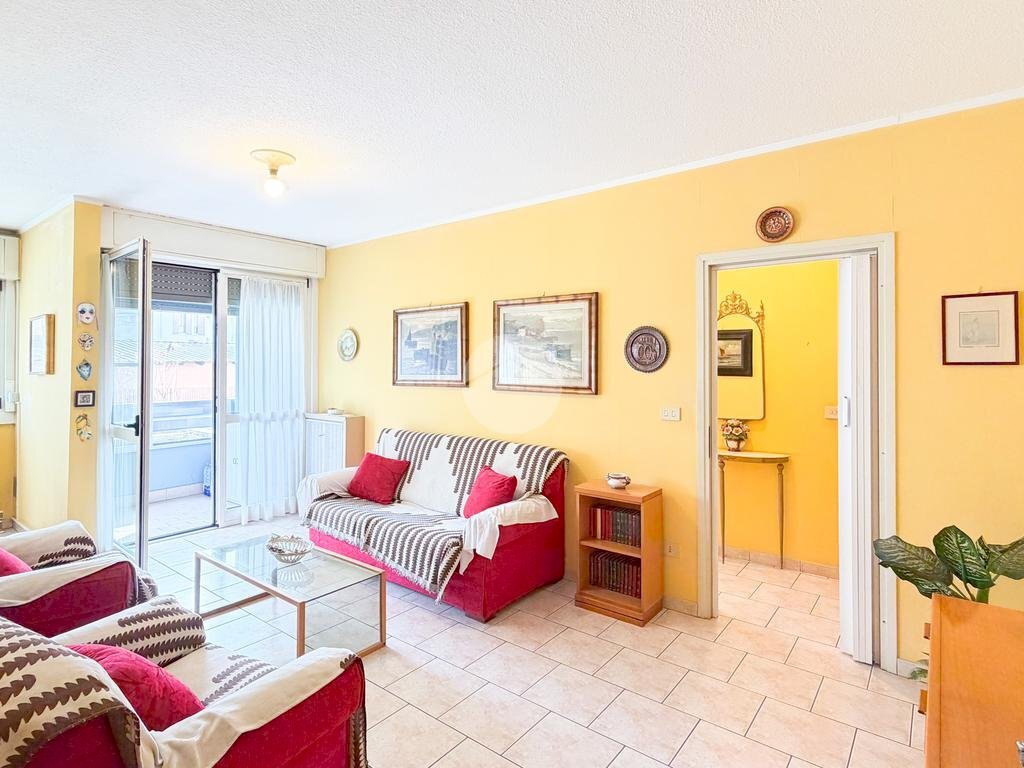 Three-room apartment Via Guido Ucelli di Nemi, Milano (neighborhood Ponte Lambro) - photo 2