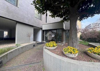 One-room apartment Via Nizza, Torino (neighborhood San Salvario) - photo 2