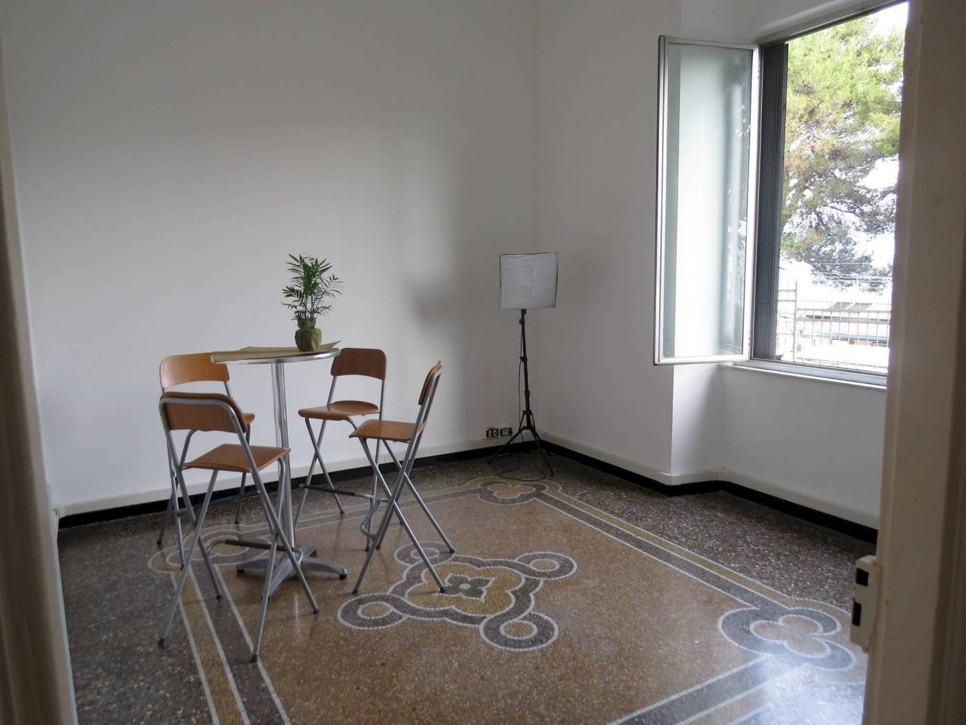 Office Via alla Stazione per Casella, 18, Genova (neighborhood Castelletto) - photo 2