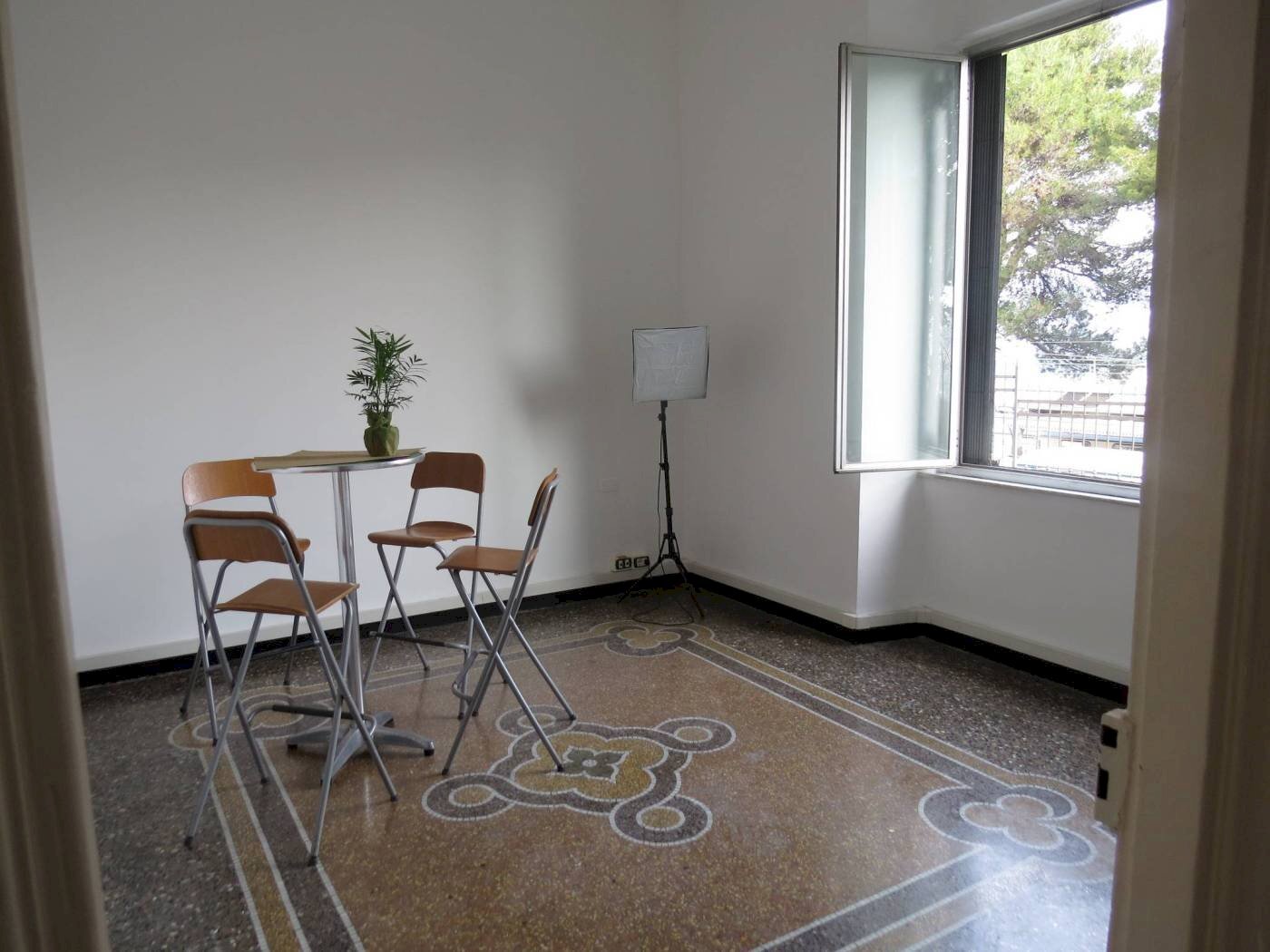 Office Via alla Stazione per Casella, 18, Genova (neighborhood Castelletto) - photo 3
