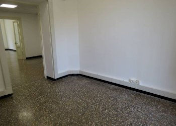 Office Via alla Stazione per Casella, 18, Genova (neighborhood Castelletto) - photo 3