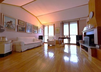 Trilocale Via Cesare Correnti, Legnano - foto 1