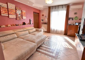 Three-room apartment Via Milano, Settala - photo 1