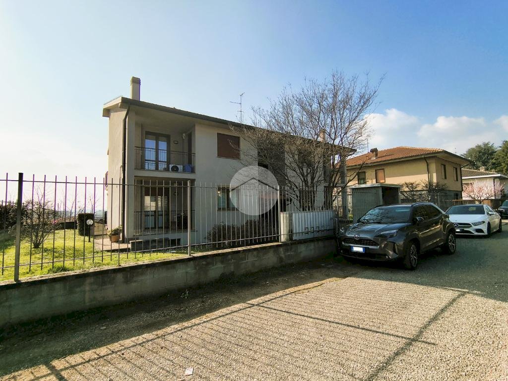 One-room apartment Via anelli, Bernate Ticino - photo 1