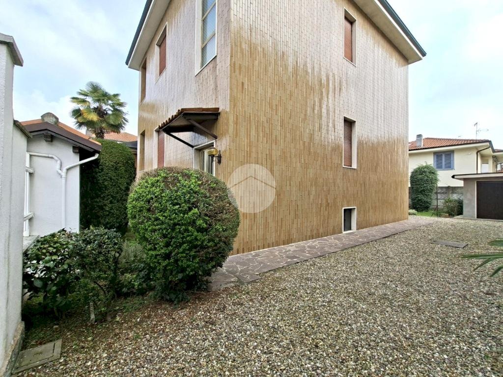 Villa a Schiera Via Giovanni Amendola, Sedriano - foto 1