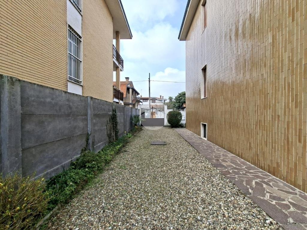 Villa a Schiera Via Giovanni Amendola, Sedriano - foto 3