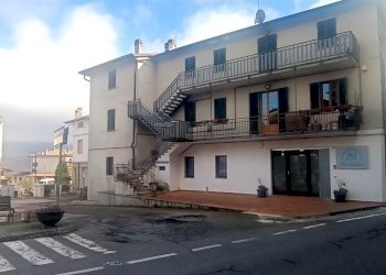 Quadrilocale Piazza Sisto Predieri 4, Castiglione dei Pepoli - foto 1
