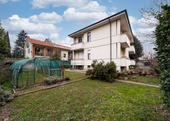 Portion of a house Concorezzo - photo 1