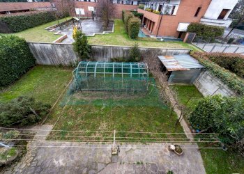 Portion of a house Concorezzo - photo 3