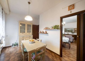 Portion of a house Concorezzo - photo 15