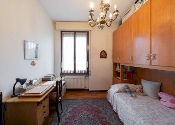 Portion of a house Concorezzo - photo 20