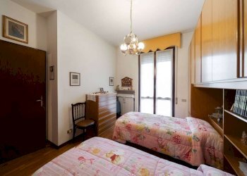 Portion of a house Concorezzo - photo 25