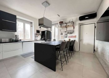 Two-room apartment Villasanta - photo 1