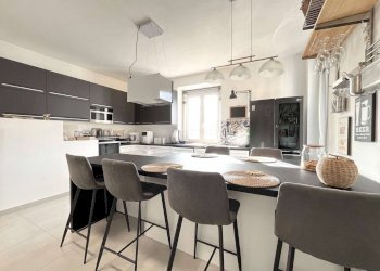 Two-room apartment Villasanta - photo 2