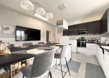 Two-room apartment Villasanta - photo 4