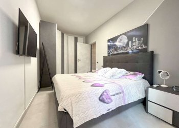 Two-room apartment Villasanta - photo 12