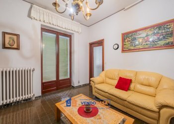 Casa indipendente Santa Vittoria d'Alba - foto 3