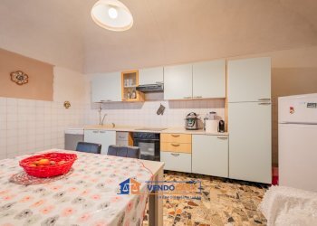 Casa indipendente Santa Vittoria d'Alba - foto 4