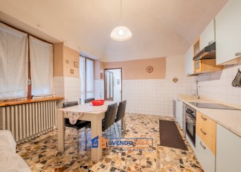 Casa indipendente Santa Vittoria d'Alba - foto 6