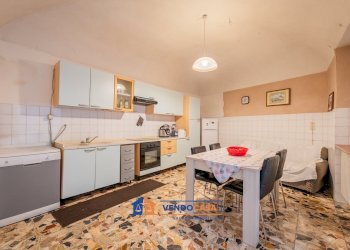 Casa indipendente Santa Vittoria d'Alba - foto 7