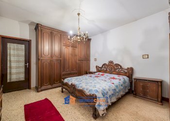 Casa indipendente Santa Vittoria d'Alba - foto 9